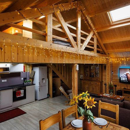 Spacious Cabin Evcharger And Free Parking Near Cambridge Exterior foto