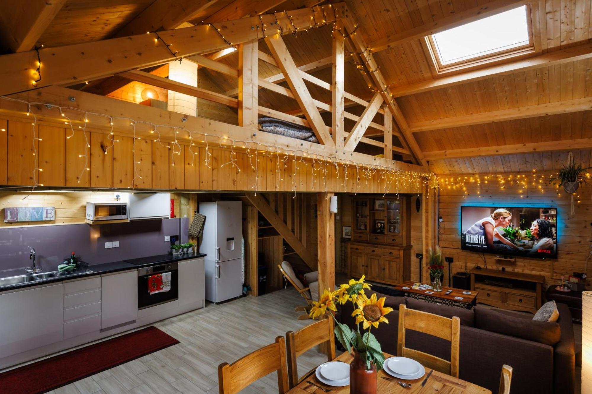 Spacious Cabin Evcharger And Free Parking Near Cambridge Exterior foto