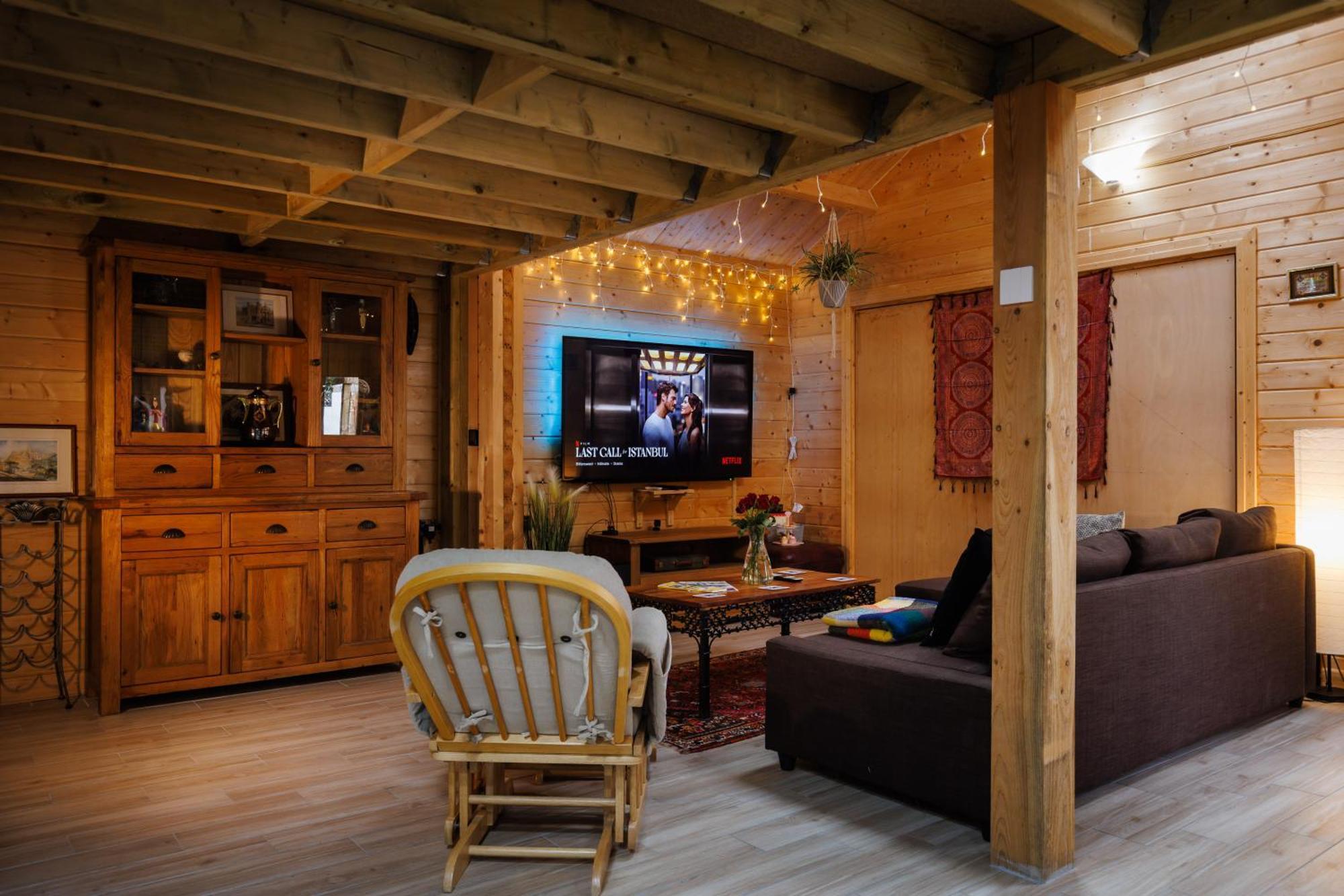 Spacious Cabin Evcharger And Free Parking Near Cambridge Exterior foto