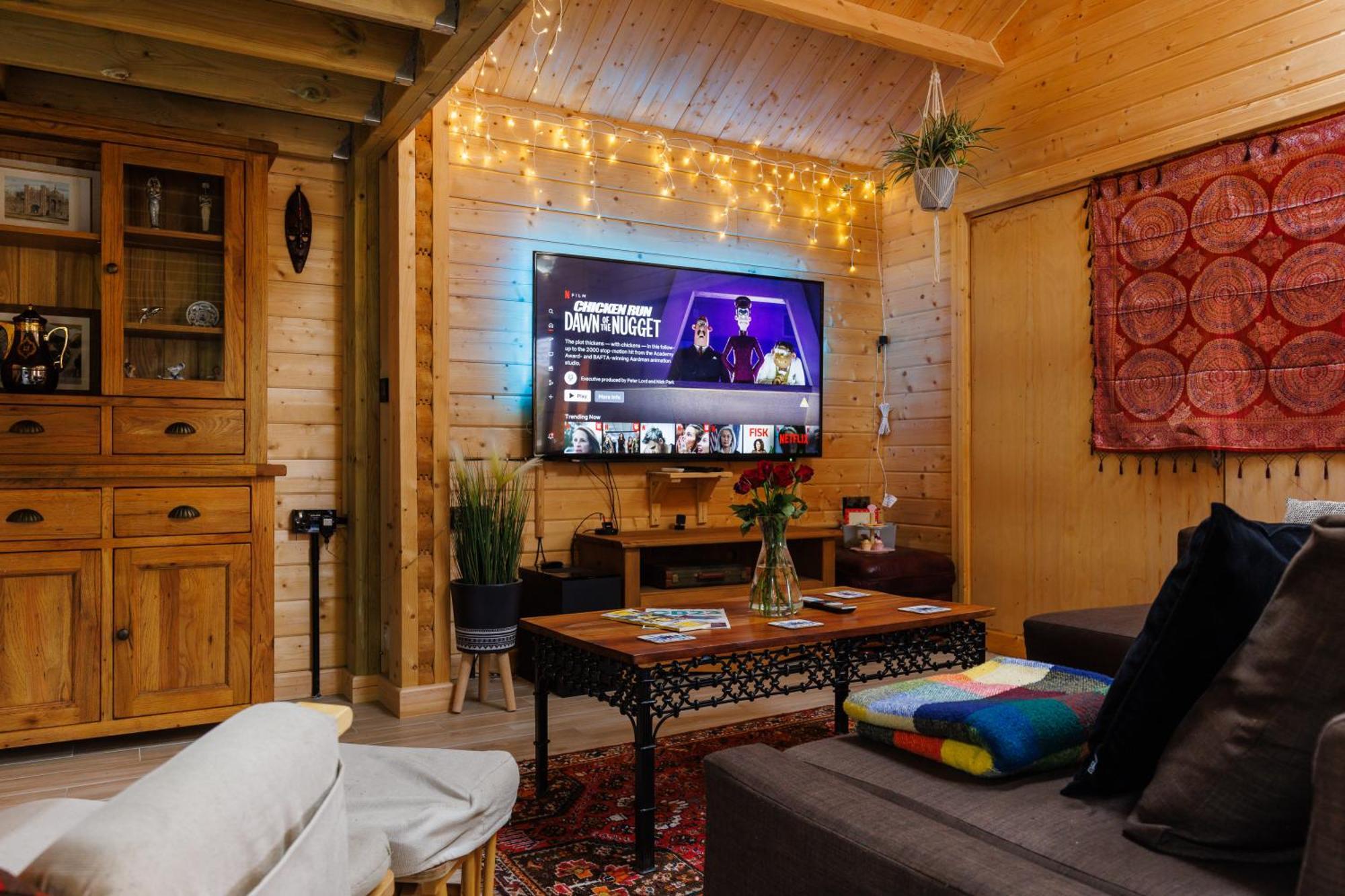 Spacious Cabin Evcharger And Free Parking Near Cambridge Exterior foto